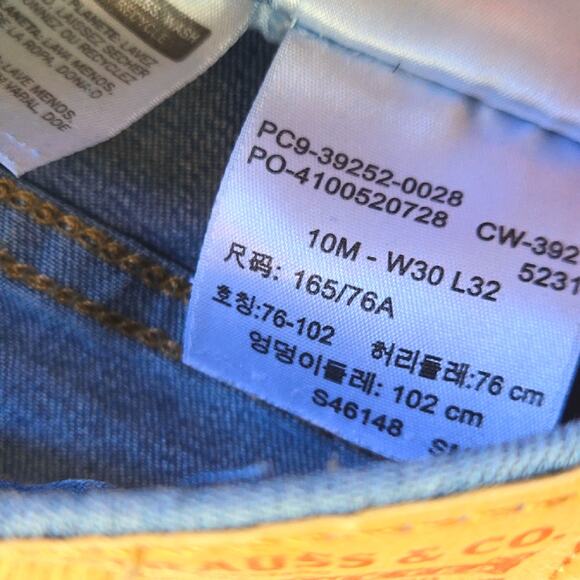 Levi's Women's Classic Bootcut Jeans size 10 - Picture 6 of 8